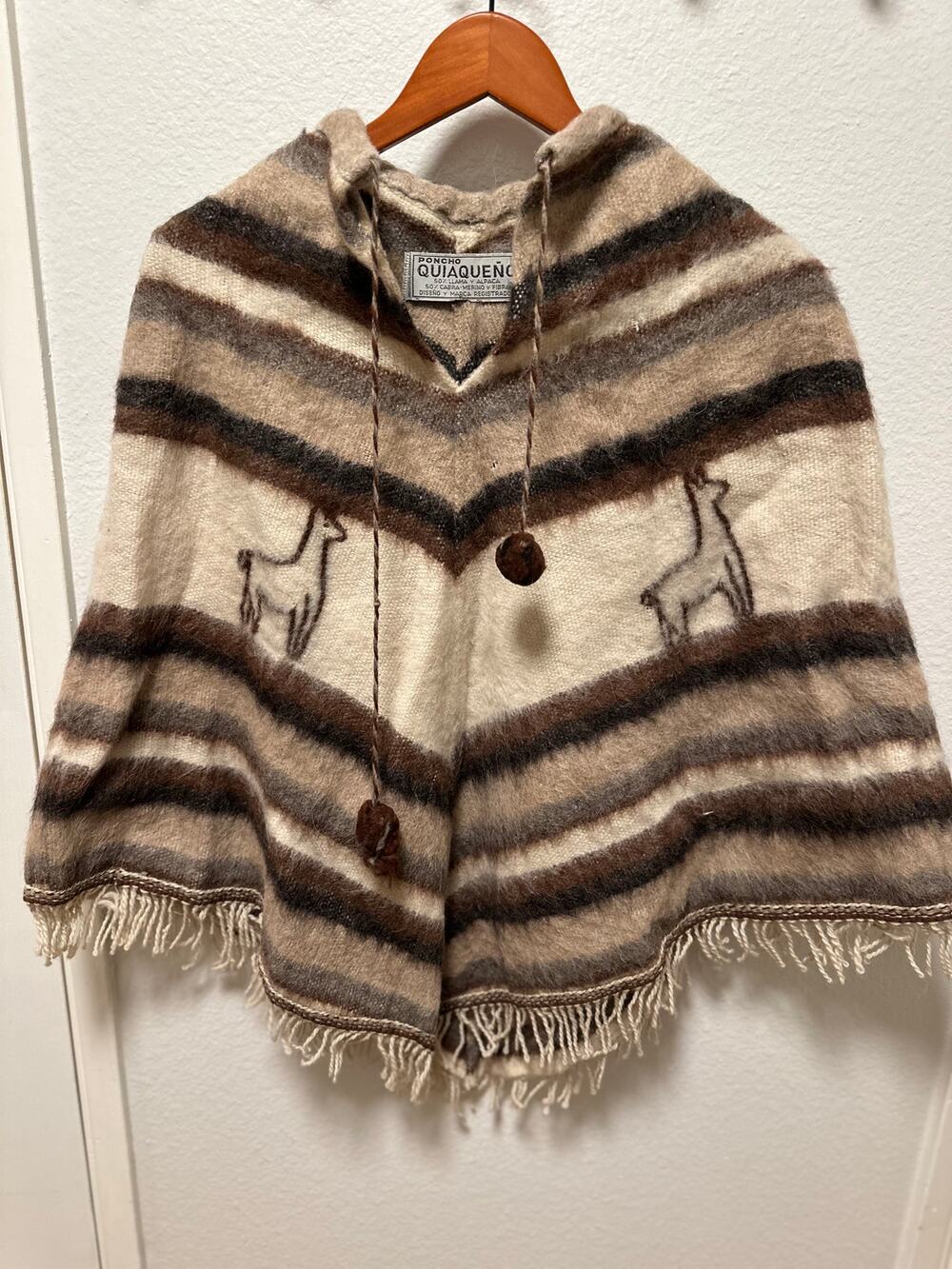 Vintage 1970's Quiaqueno Llama and Alpaca Wool Blend Poncho Cape